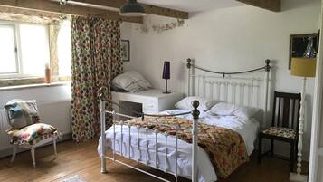 4 chambres, bureau, fer et planche Ă repasser, Wi-Fi gratuit