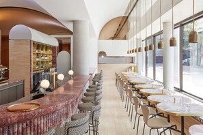 Dining - Heritage Woolstore Apartment | Teneriffe, Brisbane (Teneriffe)