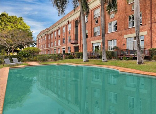 Heritage Woolstore Apartment | Teneriffe, Brisbane