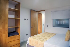 Apartamento familiar | 1 dormitorio, ropa de cama hipoalergénica, mobiliario individual