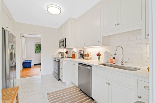 Beaufort Cottage Near MCRD with Beach Pass!