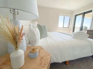 2 camere, una scrivania, ferro/asse da stiro, culla da viaggio