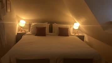 1 bedroom, in-room safe, iron/ironing board, free WiFi