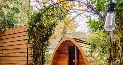 43 m2 luxury apartment with double jacuzzi and private Finnish sauna, in villa