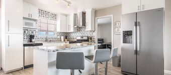 ★ 1-10-Sunland, WEST, Great for families & long stays, Pet friendly ★