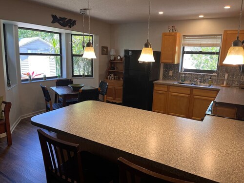 Dolphin House: 2 bedroom cottage
