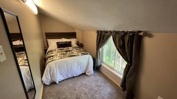 3 bedrooms, free WiFi, bed sheets