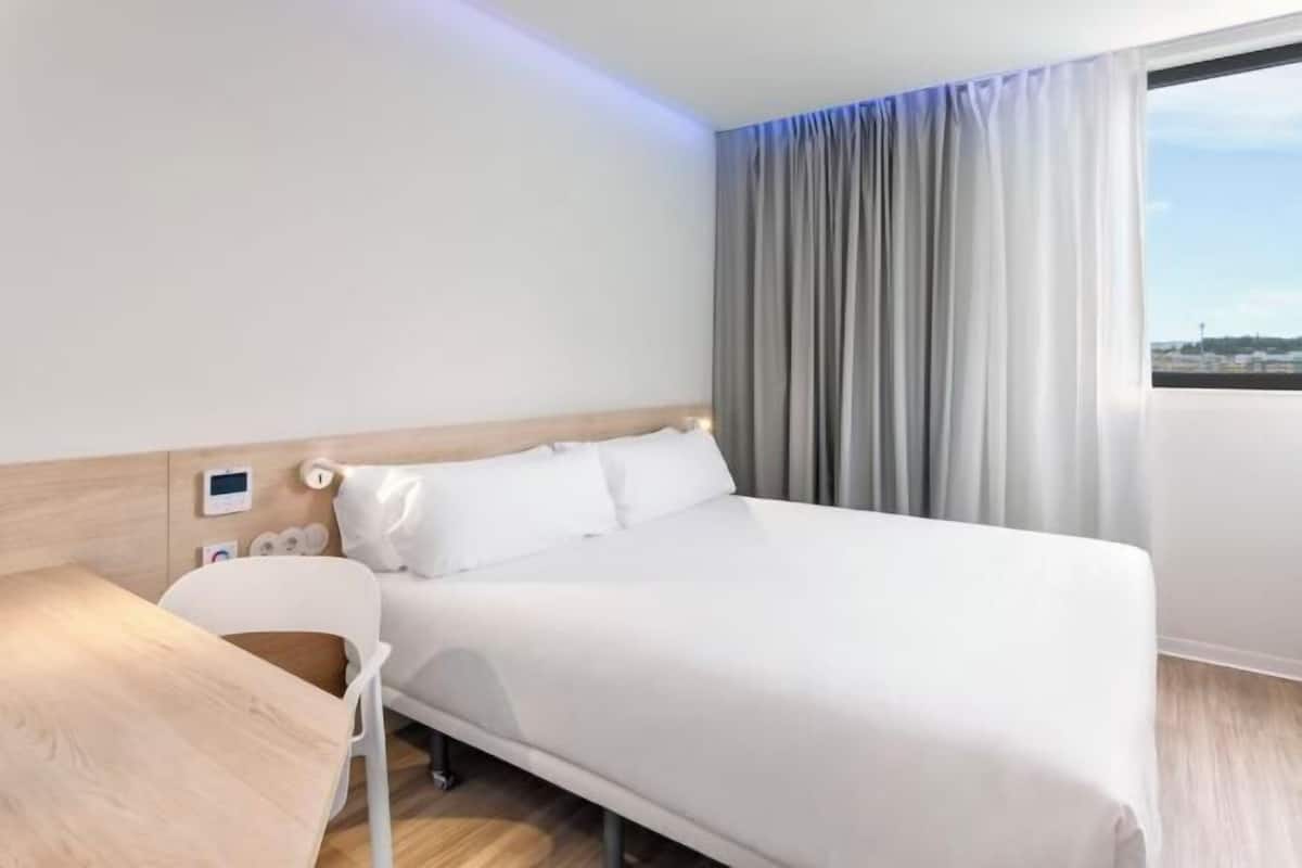 1 habitación, caja de seguridad en la habitación y wifi gratis