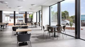 Coin salon dans le hall