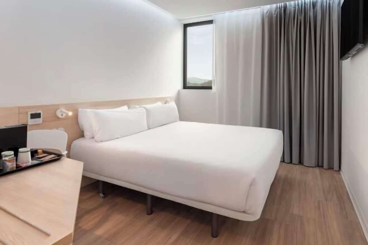 1 habitación, caja de seguridad en la habitación y wifi gratis