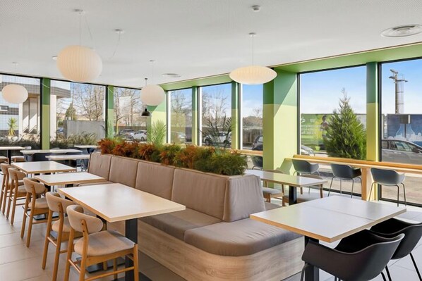 Restaurant - B&B Hotel Famalicao (Vila Nova de Famalicao)