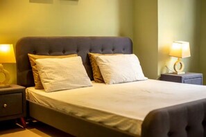 3 bedrooms, WiFi - Cheerful 3-bedroom home with a pool and gym (Accra)