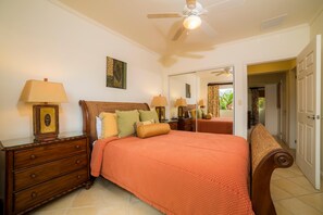 Departamento | 3 habitaciones y tabla de planchar con plancha 