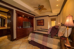 3 habitaciones y tabla de planchar con plancha