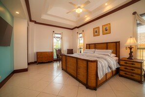 3 chambres, lit parapluie, Internet