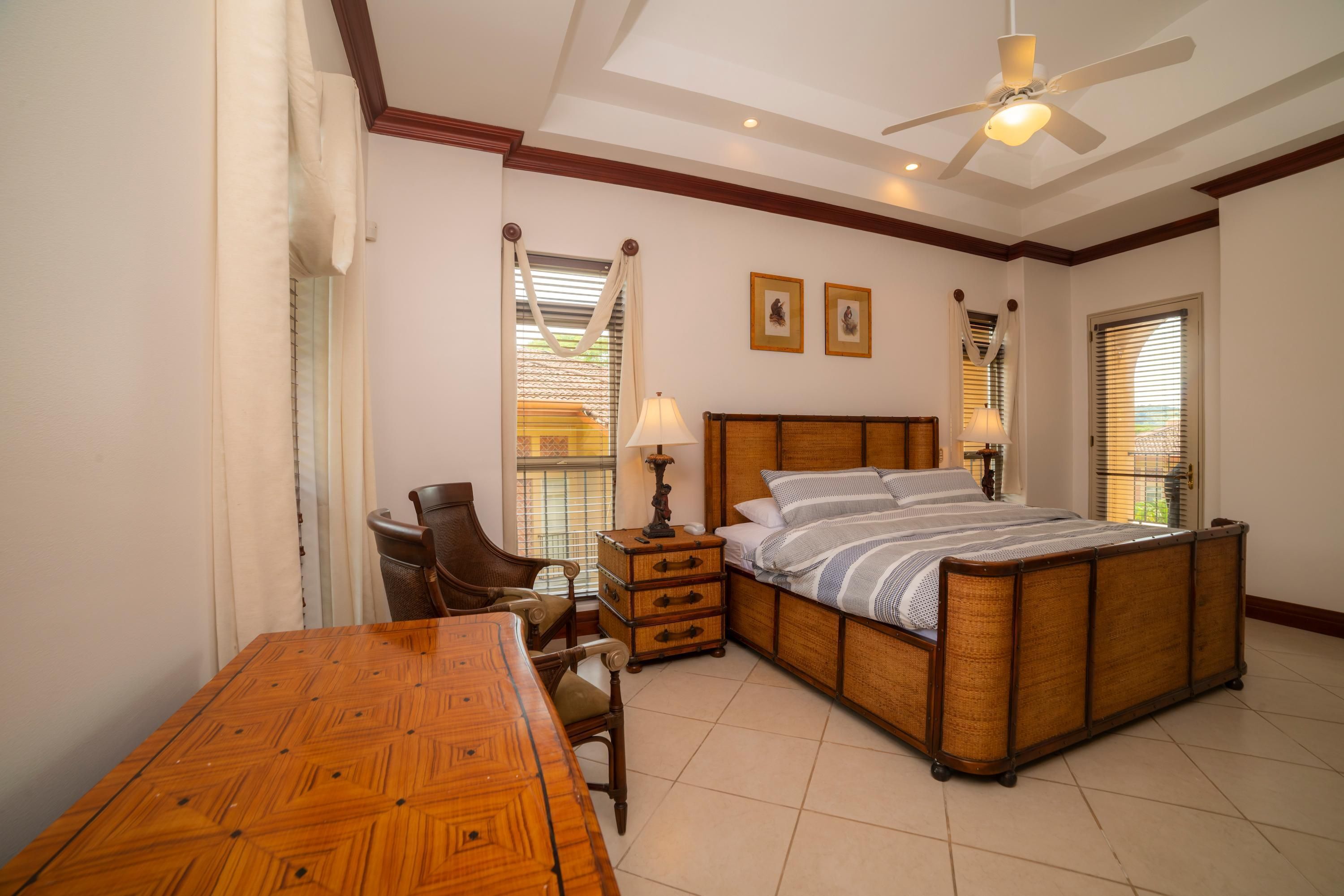 Apartemen | 3 kamar tidur, tempat tidur bayi, dan internet