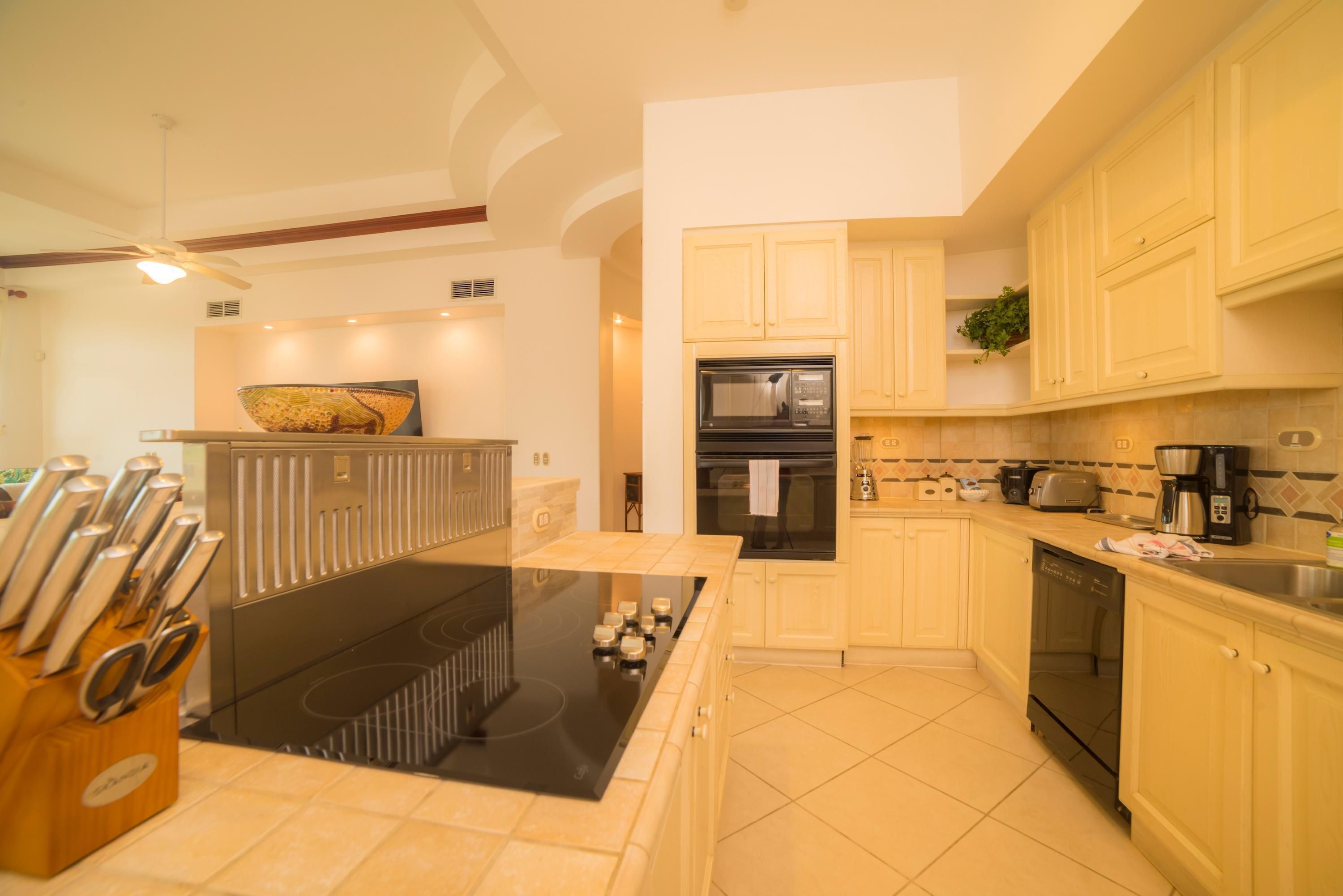 Apartemen | 3 kamar tidur, tempat tidur bayi, dan internet