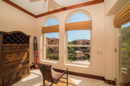 Bella Vista 2C - 3 bdr 3 1 2 Bath