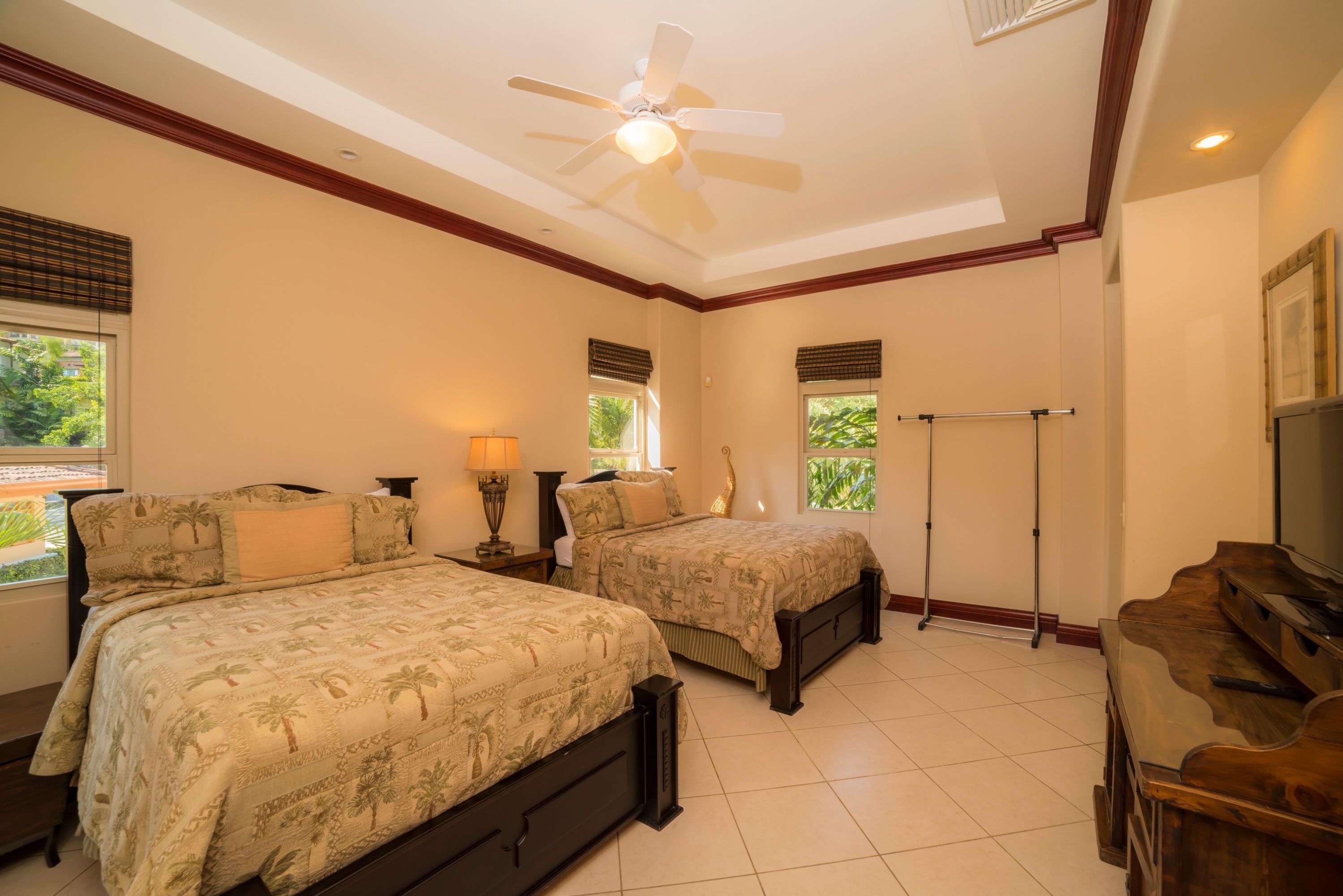 Apartment | 3 bilik tidur, seterika/papan seterika 