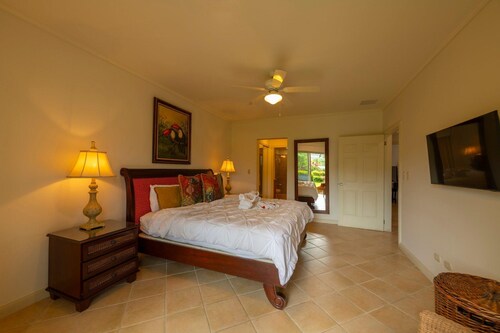 Del Mar 4O 2 bdr - 2 Bath