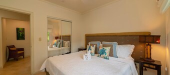 Del Mar 4O 2 bdr - 2 Bath