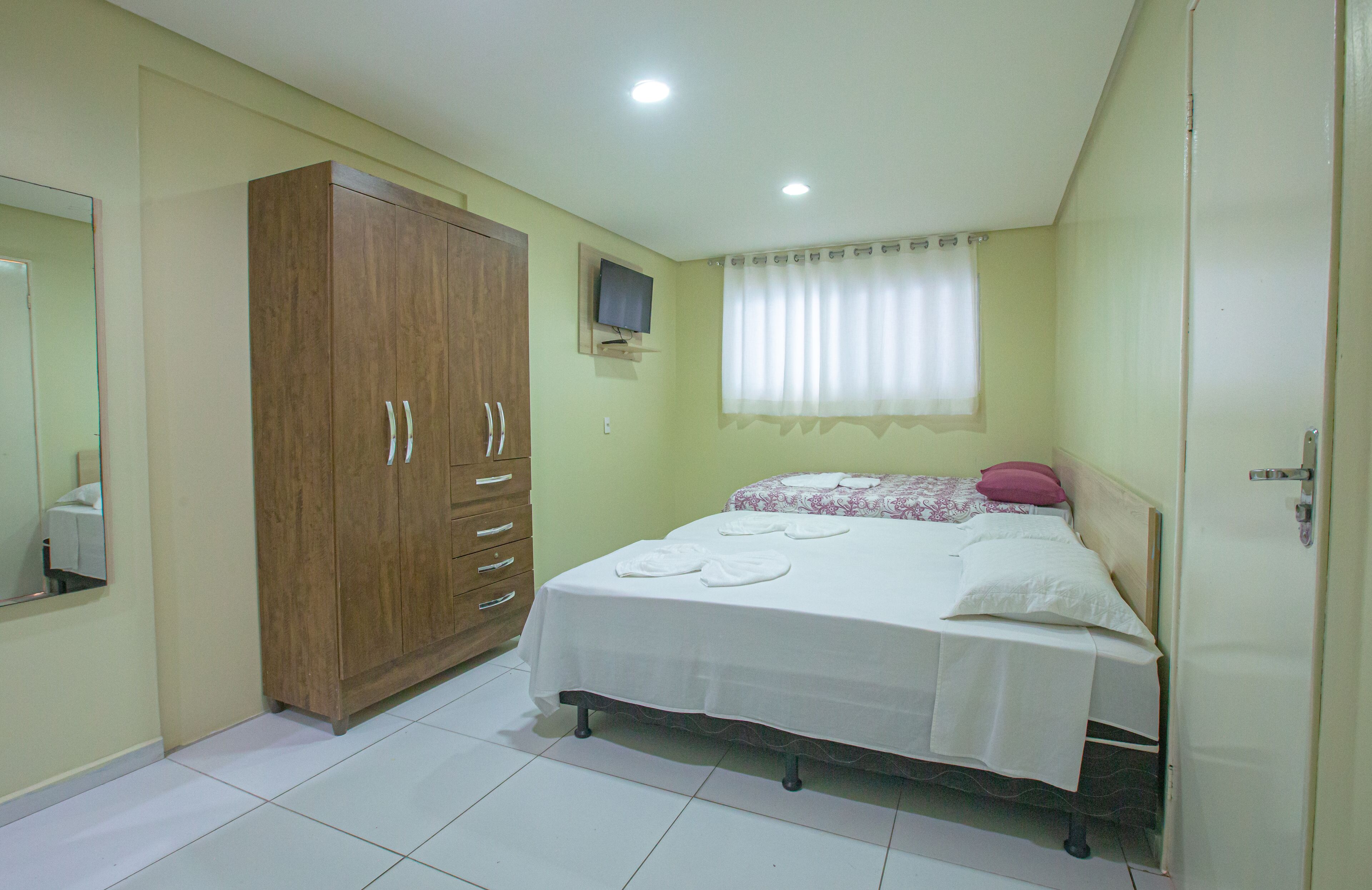 Wifi gratis y ropa de cama 