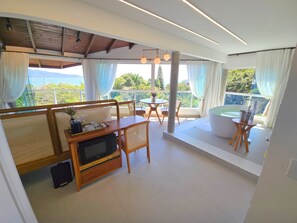 Master Suite Sea View | In-room safe, blackout drapes, free WiFi - Refúgio da Lagoinha (Bombinhas)