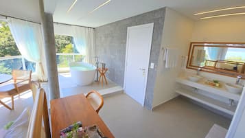 Master Suite Sea View | Bañera profunda