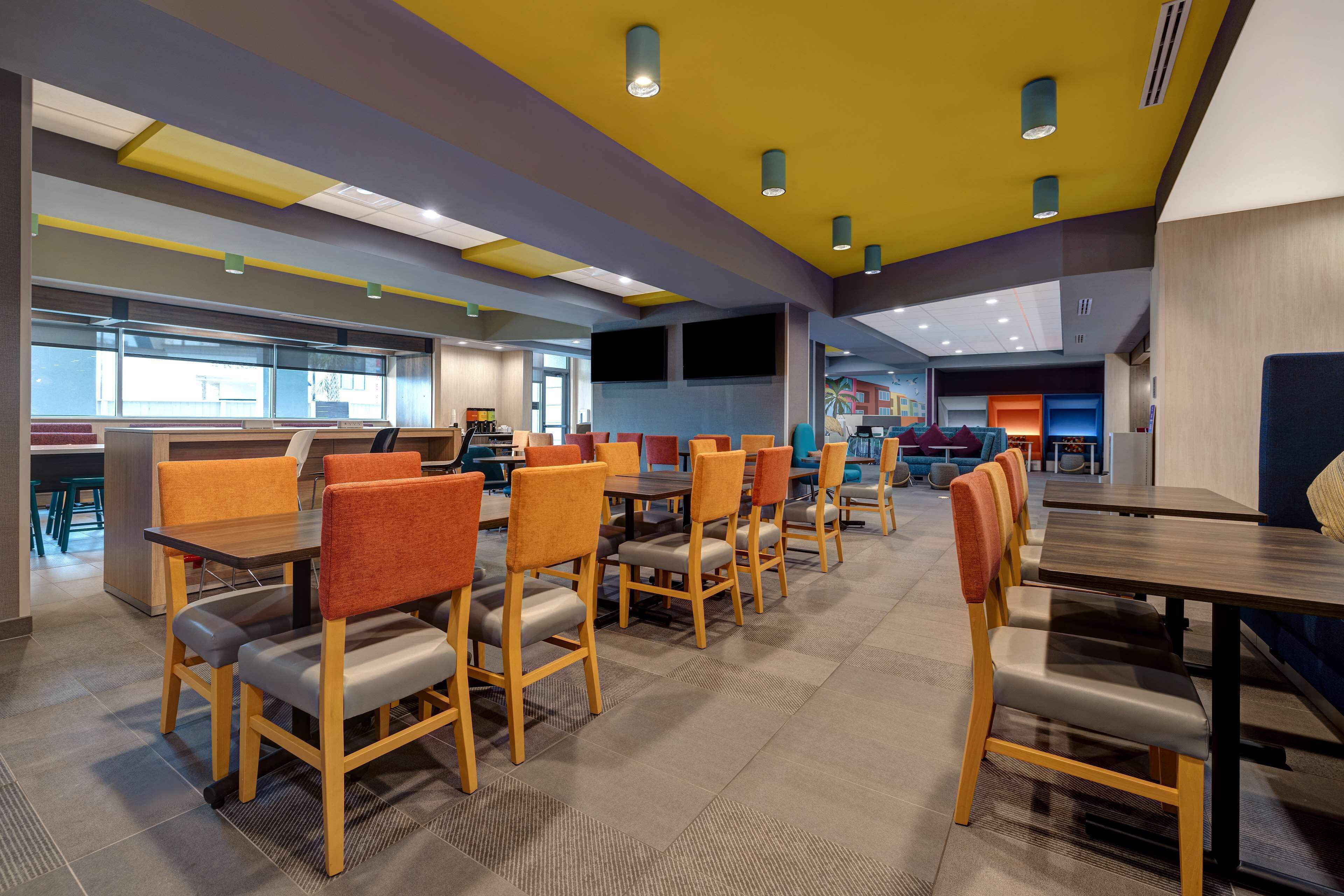 包每日自助早餐