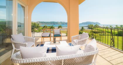 Bella Vista 4A 3 bdr 3 Bath Ocean View