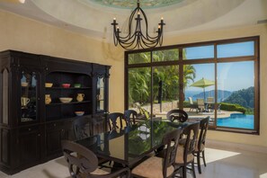 House | 5 bedrooms - Casa Puesta del Sol in Herradura (Jacó)