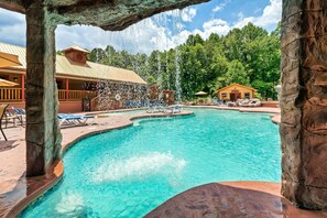 Unclassified image, 2 of 47, button - Perfect for Girls Trips! 4 Suites & Amazing Pool! (Gatlinburg)