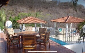 Outdoor dining - 6 Bedrooms Ocean Villa Just 400 meters from the Ocotal Beach (Playa Ocotal)