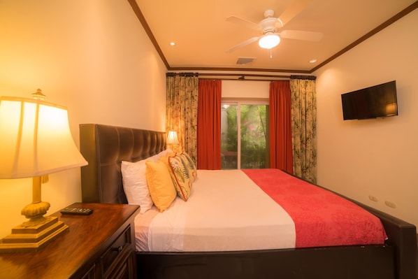 Huoneisto | 3 makuuhuonetta, silitysrauta/-lauta