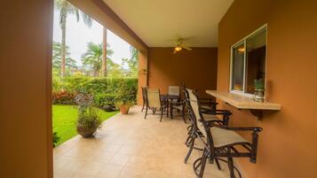 Apartment | 3 bedrooms, iron/ironing board