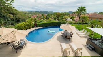 House | 6 bedrooms, Internet