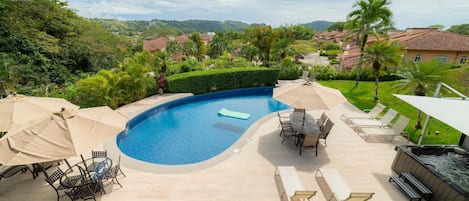 House | 6 bedrooms, Internet