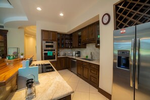 3 bedrooms - Bella Vista 3F- 3 bdr 3 1 2 Bath Family (Jacó)