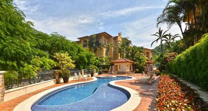 Bella Vista 3F- 3 bdr 3 1 2 Bath Family