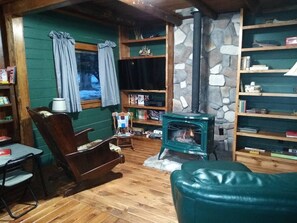 Interior - Cabin #11 -The Cadillac (Cadillac)