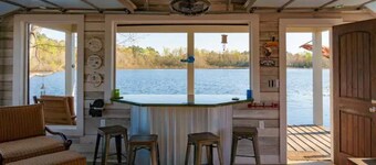 Freeman Farm “Love Shack” Bunkhouse for 5 or 1.