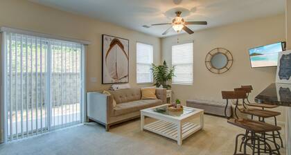 Entire townhome minutes from downtown Summerville