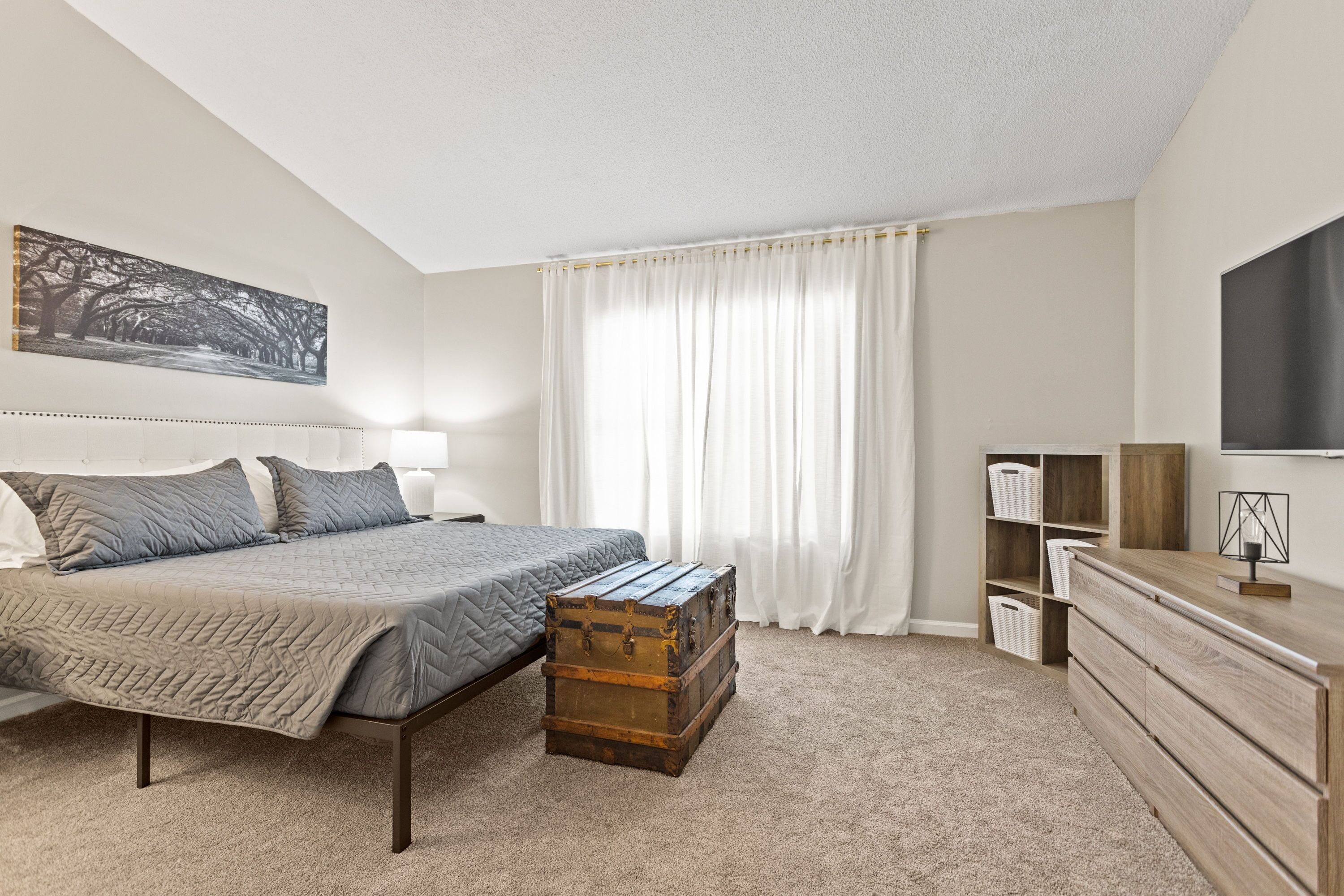 Quiet Up Down Duplex perfect for business travel!