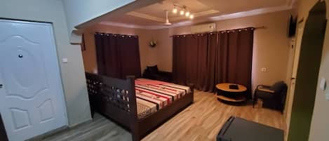 1 bedroom