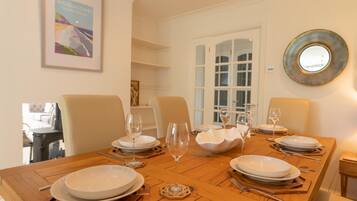 Apartment, Ensuite, Sea View (7 Min Walk To Beach) | Dining
