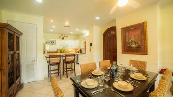 Apartment | 3 bilik tidur, seterika/papan seterika