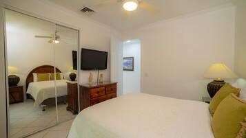 Apartment | 3 bedrooms, iron/ironing board