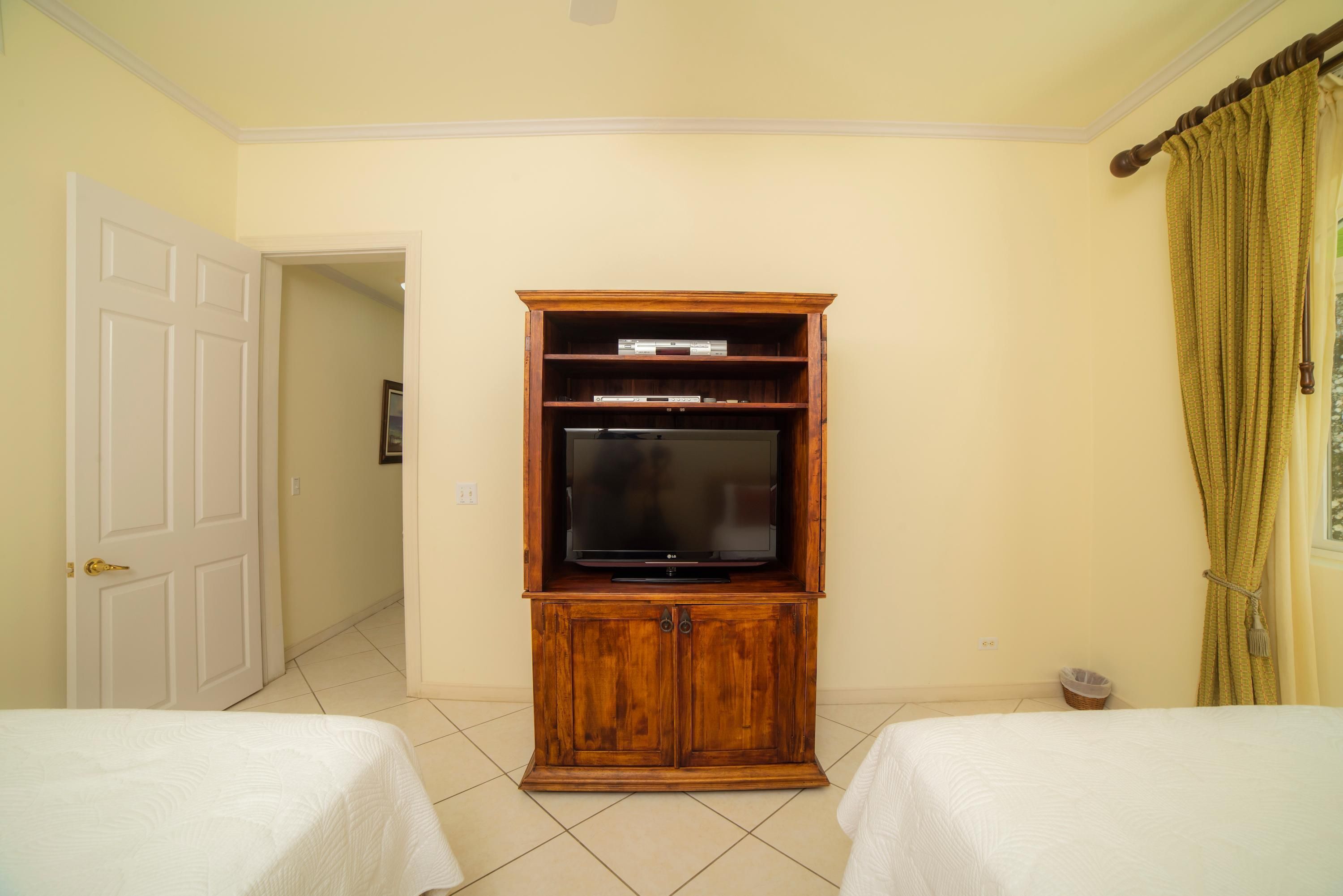 Apartment | 3 bedrooms, iron/ironing board