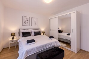 3 Schlafzimmer, Bügeleisen/Bügelbrett, WLAN, Bettwäsche