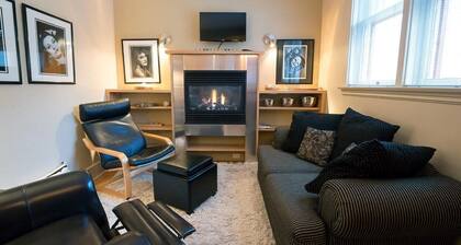 Waterford Executive Suites, Privacy and Comfort, edge of Downtown next to Trails